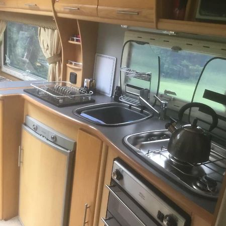 Self Contained Holiday Home Caravan Corsham Buitenkant foto