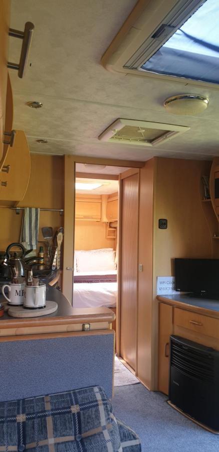 Self Contained Holiday Home Caravan Corsham Buitenkant foto