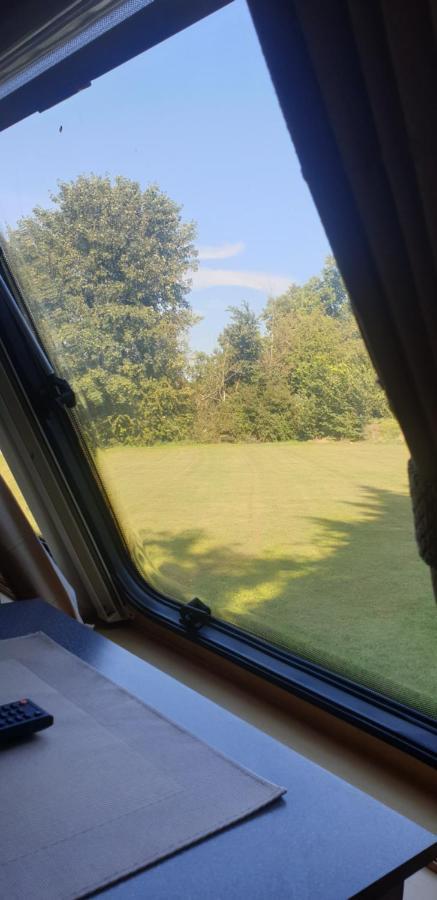 Self Contained Holiday Home Caravan Corsham Buitenkant foto