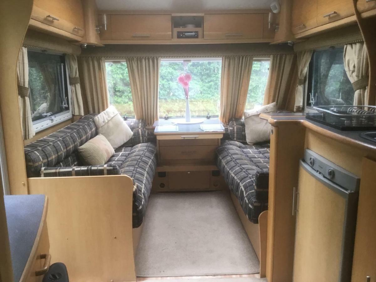 Self Contained Holiday Home Caravan Corsham Buitenkant foto