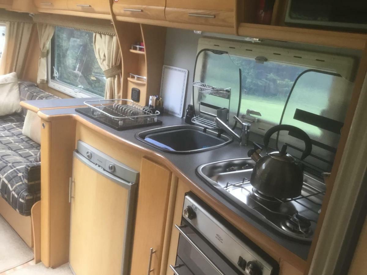 Self Contained Holiday Home Caravan Corsham Buitenkant foto