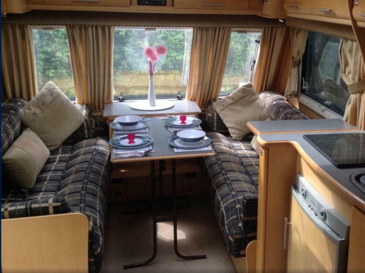 Self Contained Holiday Home Caravan Corsham Buitenkant foto